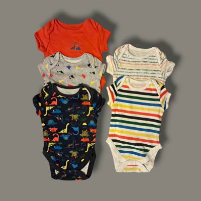 Lot body Garçon, age 3 mois , marque PRIMARK